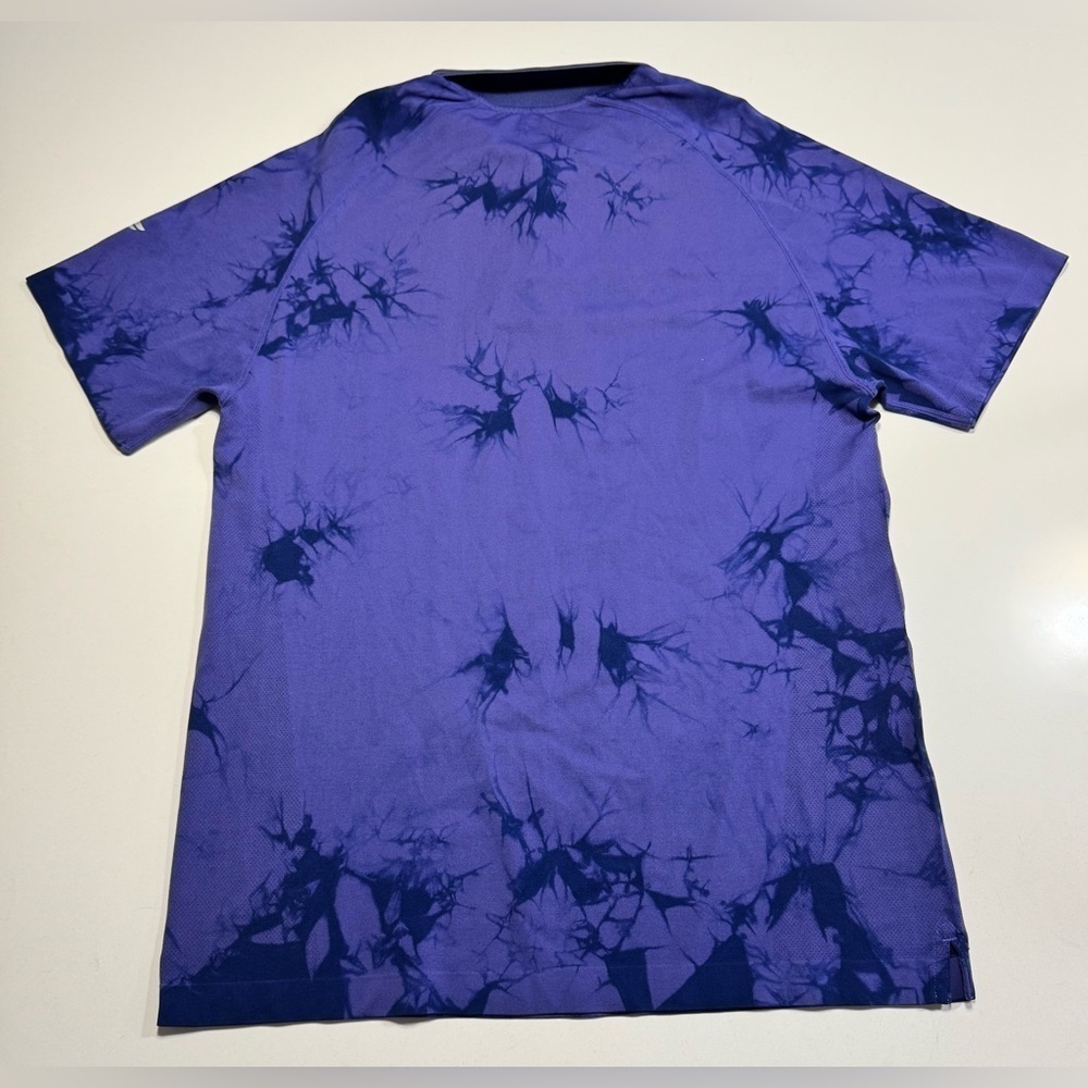 Fabletics Polo Shirt Mens Size Large Purple Tie-Dye Golf Breathable Stretch - Picture 2 of 6